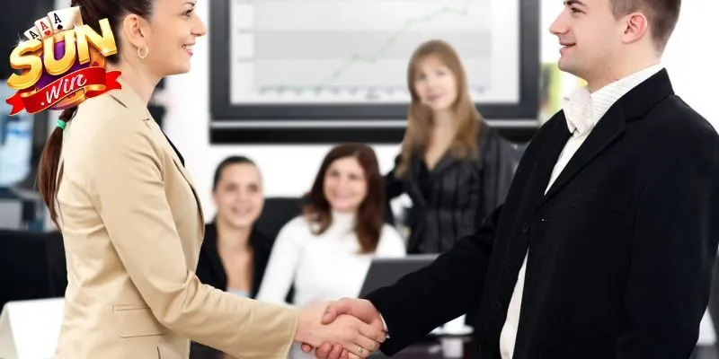 Đối tác cần đảm bảo đã đủ tuổi